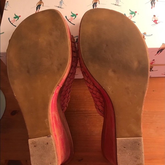 Uptown Weave Sandals - Picture 7 of 8